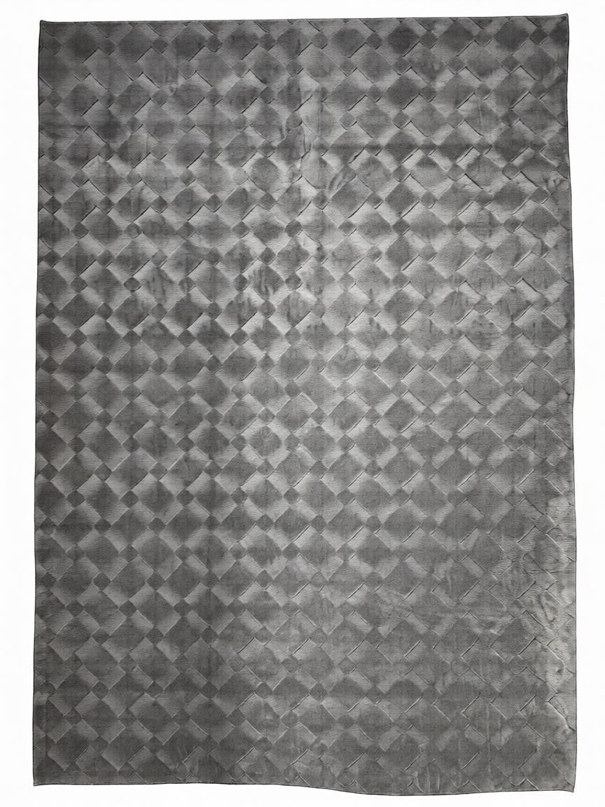 CarpetlyHome antracit szürke, kockás mintás, puha, 100% polipropilén szőnyeg, 8mm szálhossz.