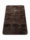 CarpetlyHome barna shaggy plüss fürdőszoba szőnyeg, 100% polipropilén, csúszásgátló hátoldal, 30 mm szálhossz.