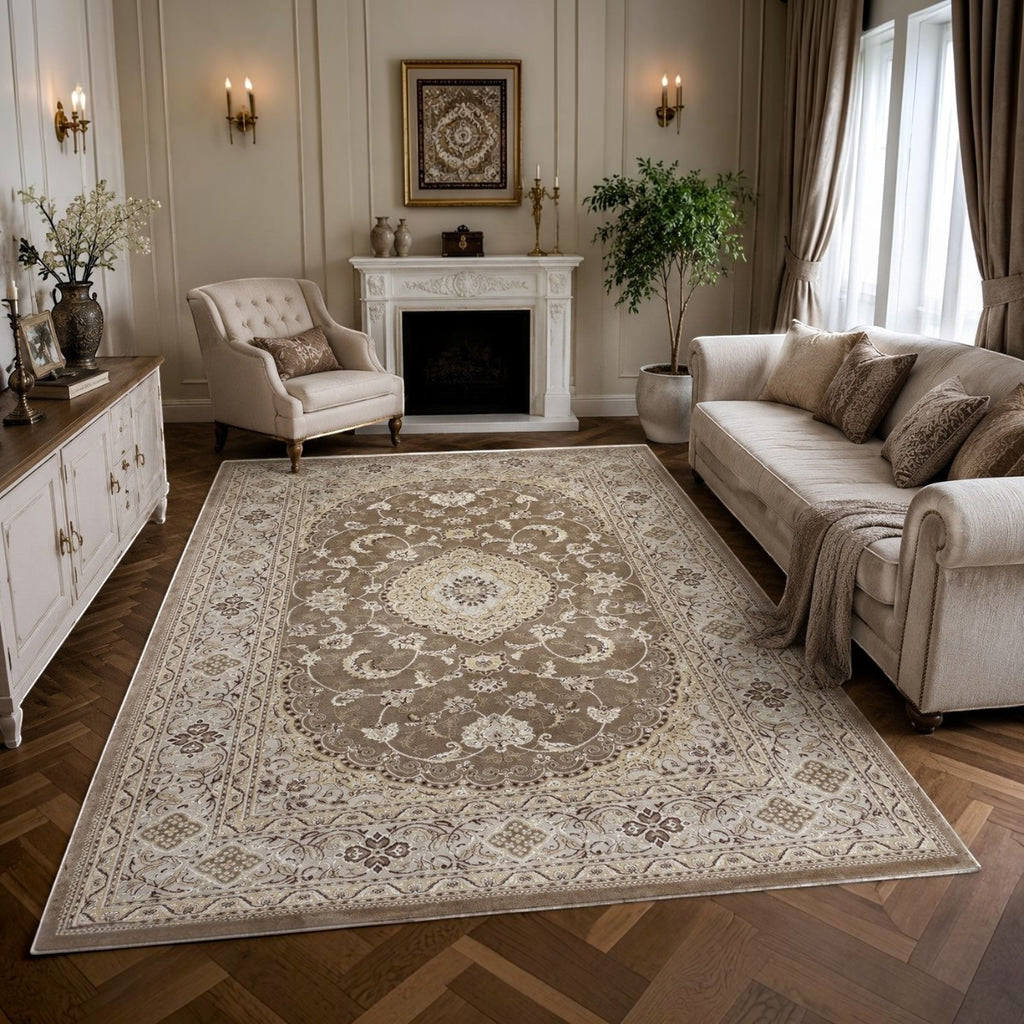 CarpetlyHome bézs klasszikus mintás szőnyeg, 100% polipropilén, 12 mm szálhossz, padlófűtéshez is alkalmas.