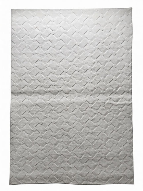 CarpetlyHome Bergamo krém színű, kockás mintás, puha szőnyeg, 100% polipropilén, 8 mm szálhossz.