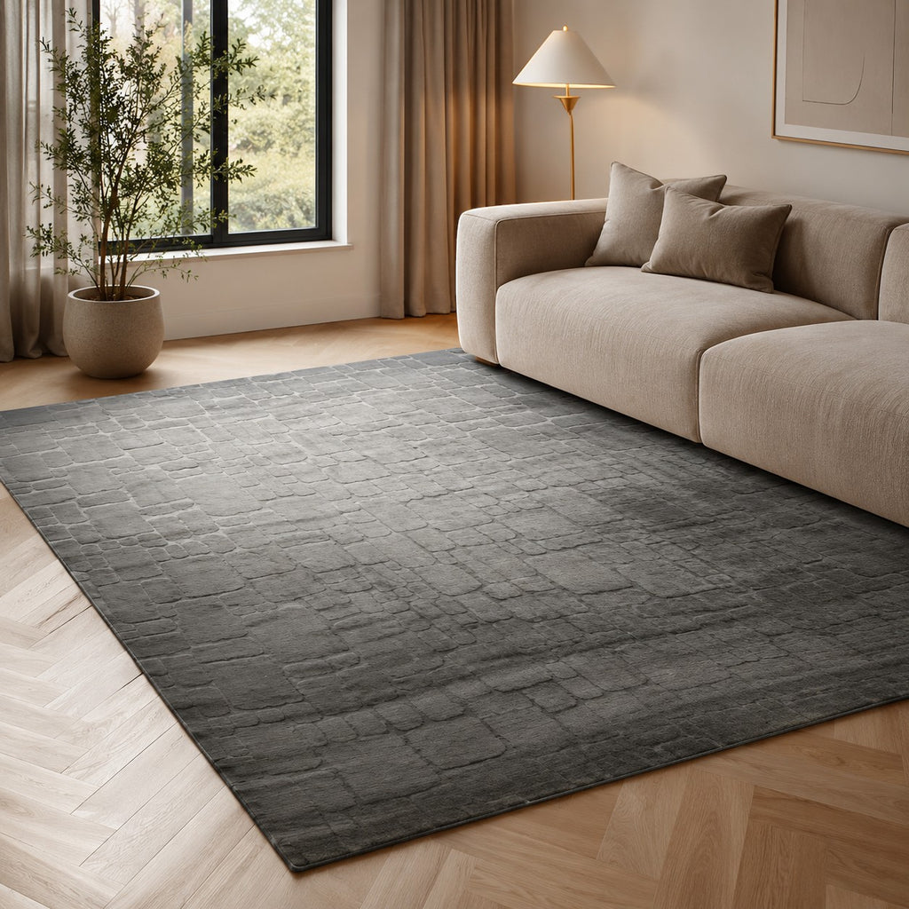 CarpetlyHome Bergamo antracit szürke, puha szőnyeg kövezet mintával, 100% polipropilén, 8mm szálhossz.