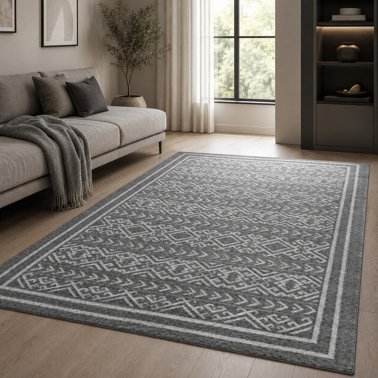 CarpetlyHome Bouclair szürke-fehér, geometrikus etno mintás modern szőnyeg nappaliban, 100% polipropilén anyagból.