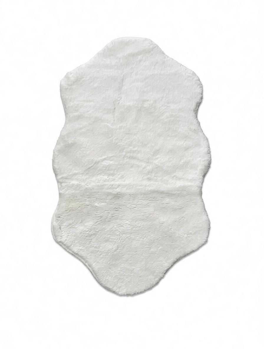 CarpetlyHome fehér shaggy plüss fürdőszoba szőnyeg, 100% polipropilén, 30 mm szálhossz, anti-allergén, hőkezelt, mosható