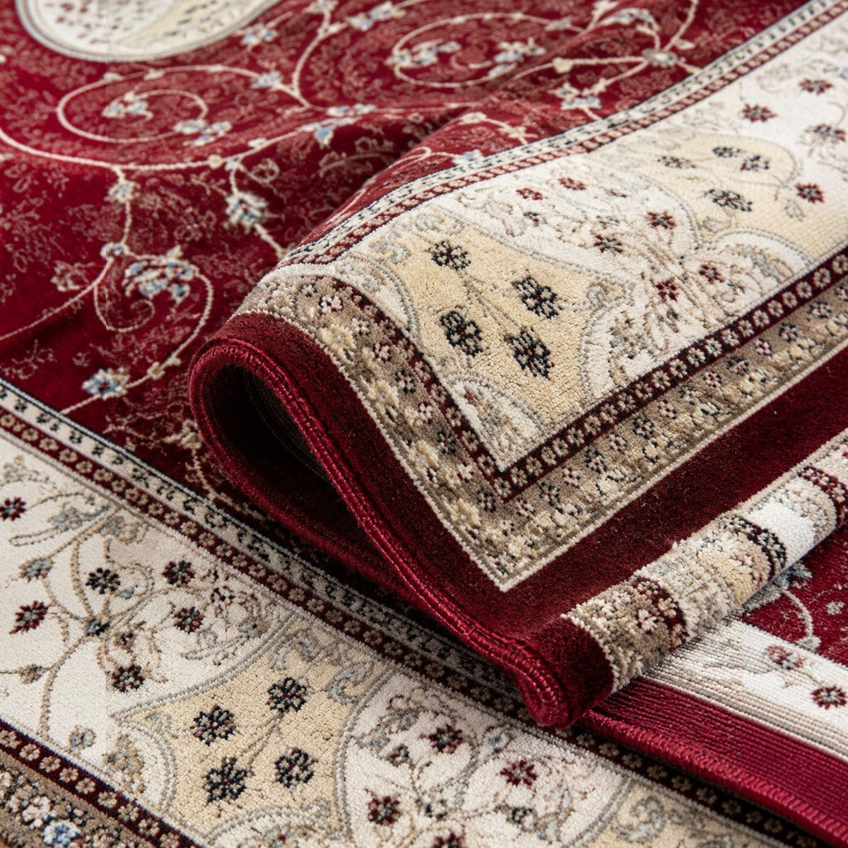 CarpetlyHome Ottoman bordó klasszikus mintás szőnyeg, 12 mm-es polipropilén szálakkal, elegáns ornamentikus mintával.