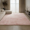 CarpetlyHome extra puha, rózsaszín szőrme hatású szőnyeg modern nappaliban, csúszásgátló hátoldallal.