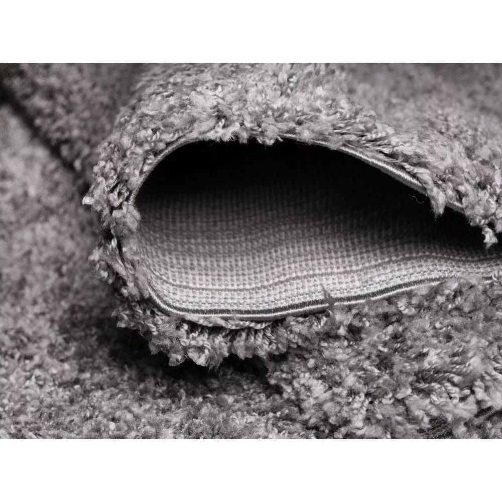 CarpetlyHome sötétszürke, puha, shaggy szőnyeg, 100% polipropilén, 30 mm szálhossz.