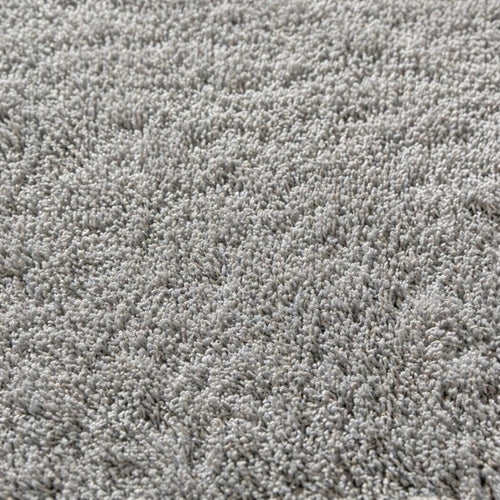 CarpetlyHome Belinda világosszürke, 25 mm szálhosszúságú, puha polipropilén shaggy szőnyeg közelkép